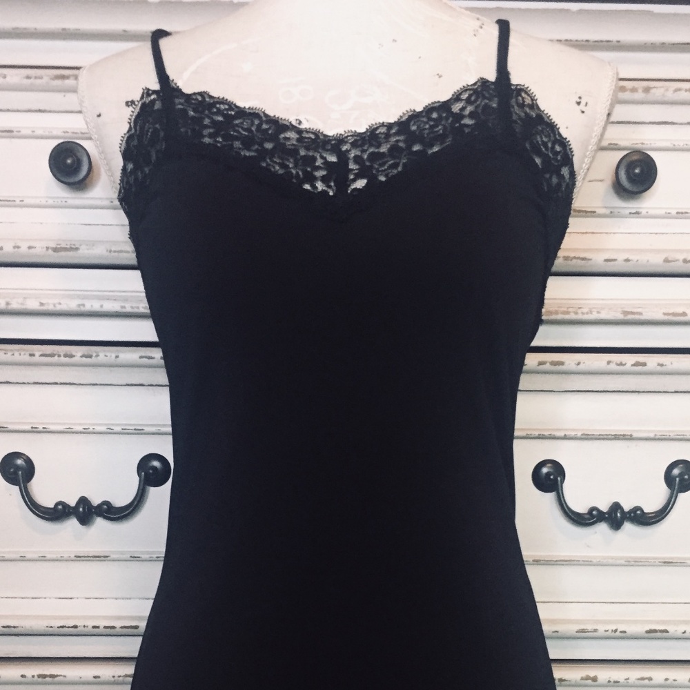Black lace trim camisole x-small (US)